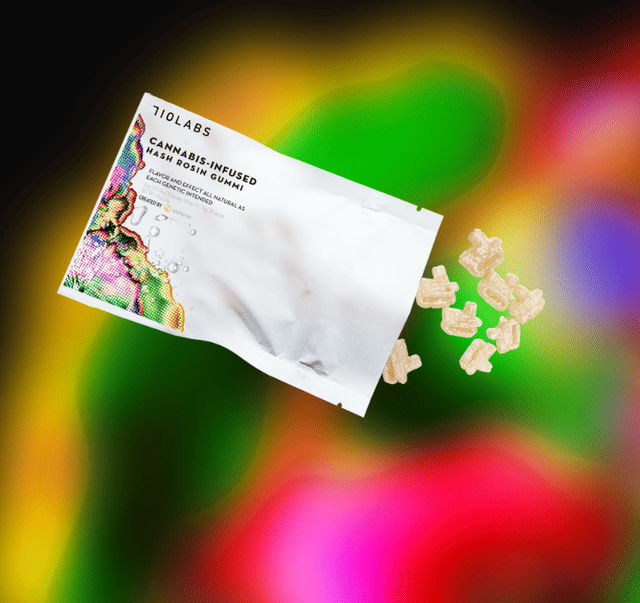 Photograph of product: Fire Water #106 | 100mg Hash Rosin Gummis - 