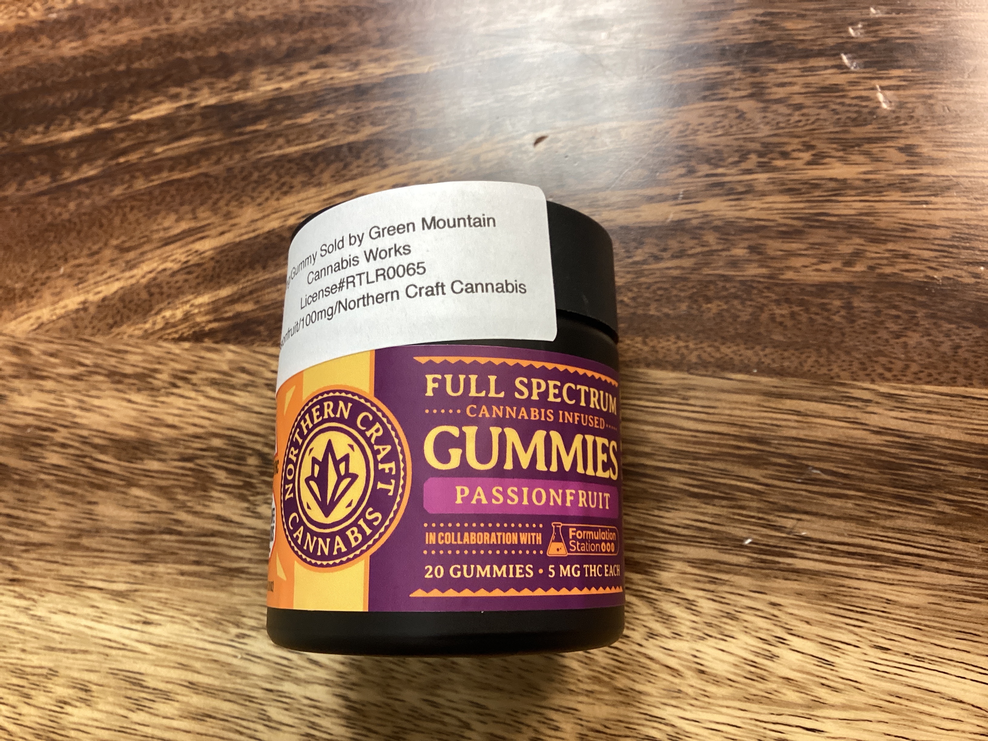 Photograph of product: Full Spectrum Passion Fruit Gummies