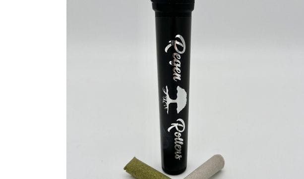 Photograph of product: LA Kush Cake | 1g Infused Preroll - 