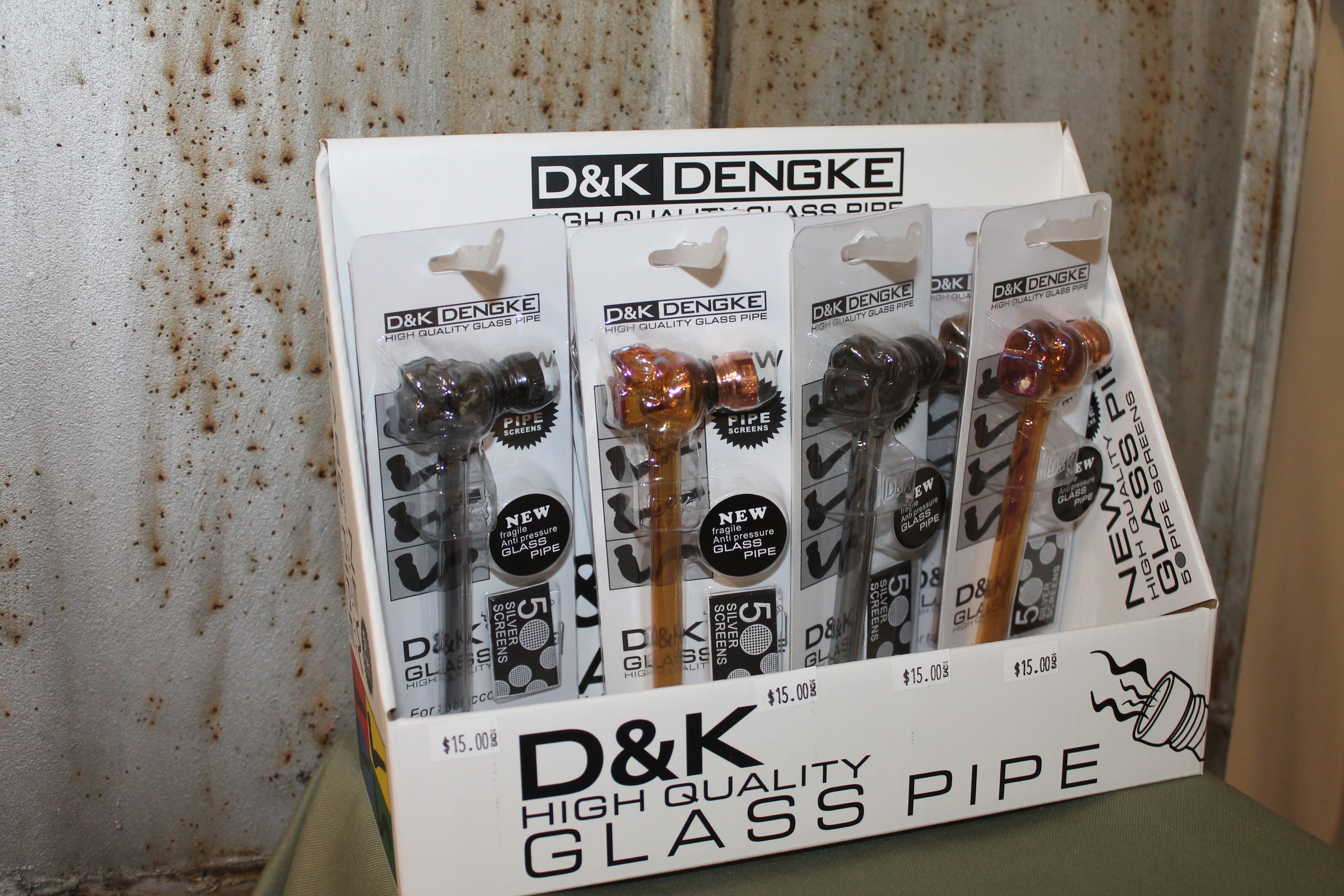 Photograph of product: RCD I Skinny Glass Skull Pipe