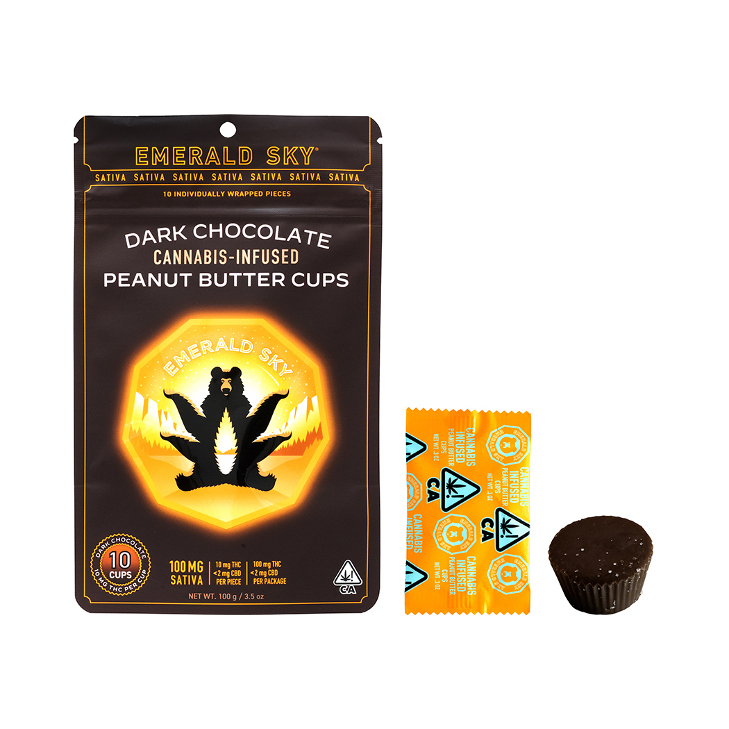 Photograph of product: Emerald Sky | Dark Chocolate Peanut Butter Cups | 10pk | Oui'd | 100mg