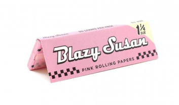 Photograph of product: Blazy Susan Pink Rolling Papers | 1 1/4"