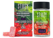 Photograph of product: Gummies | Sour Strawberry | 100mg