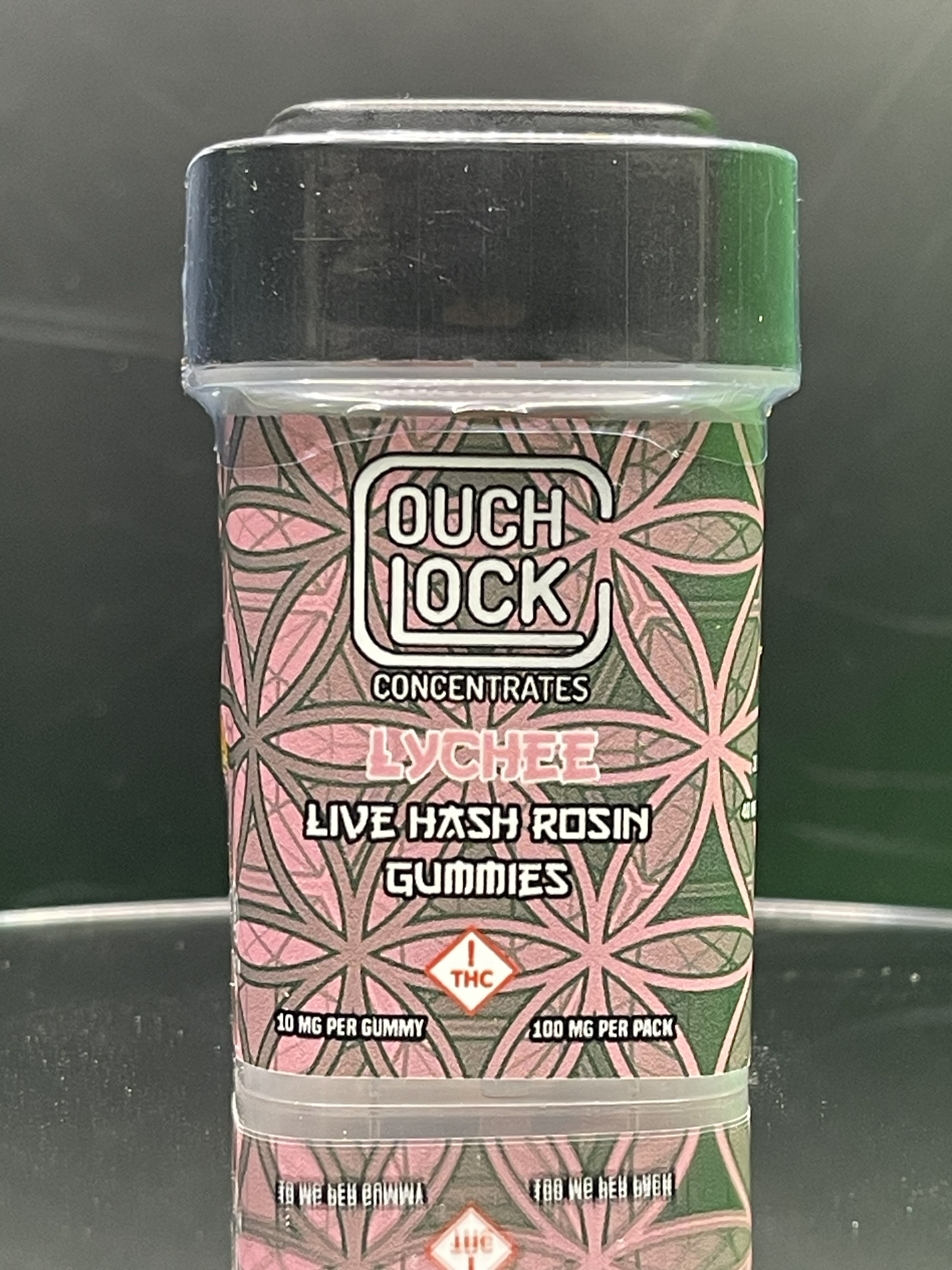 Photograph of product: Couch Lock Live au chocolat Rosin Gummies-Lychee-100mg