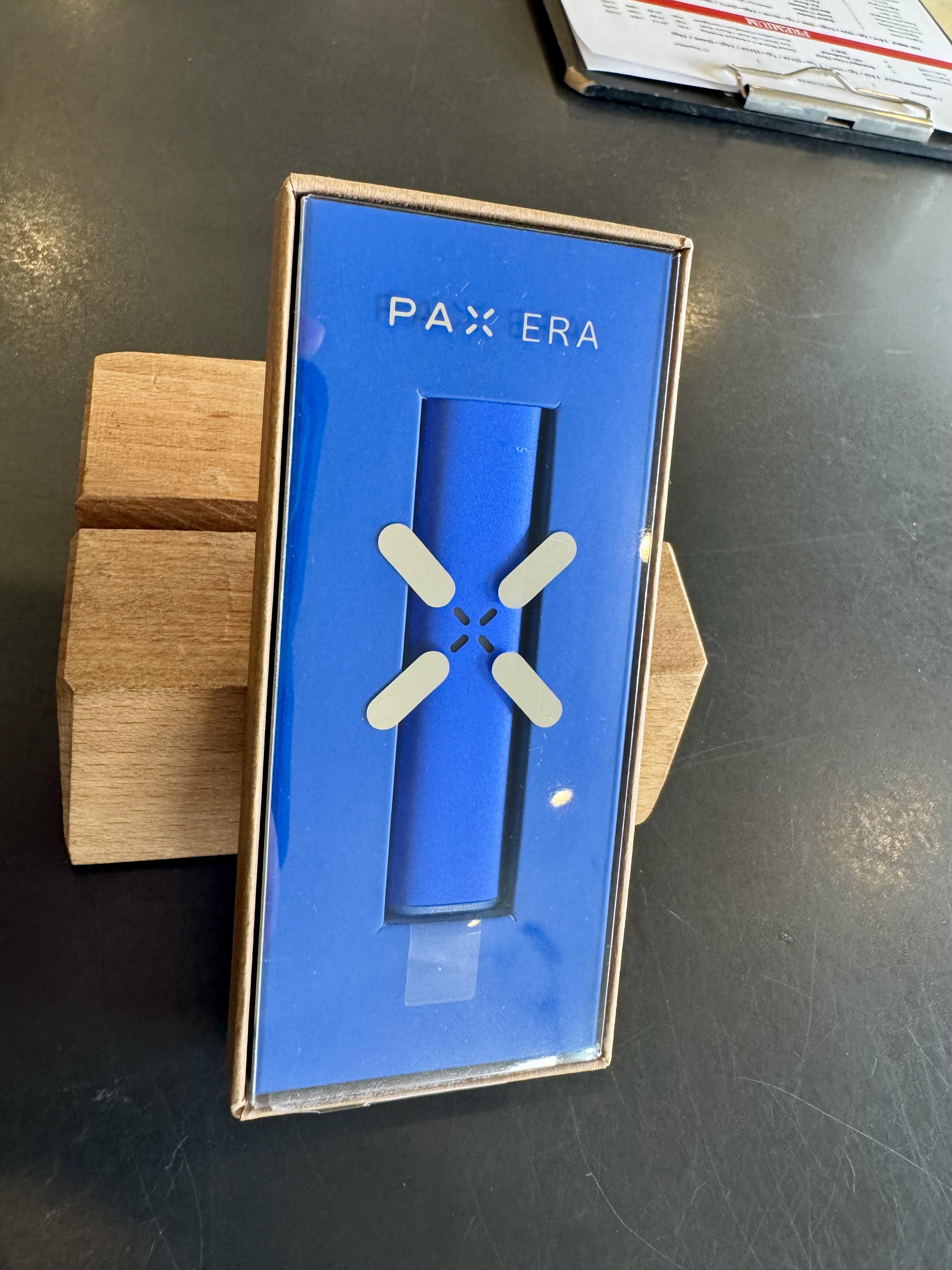 Photograph of product: PAX Era Life Battery (Ultrablue)