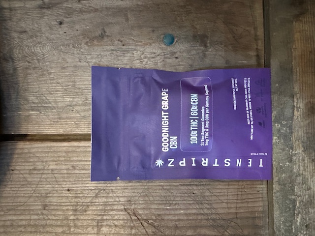 Photograph of product: Haute and Heady Ten Strips Goodnight Grape 3:1 TH-oui:CBN
