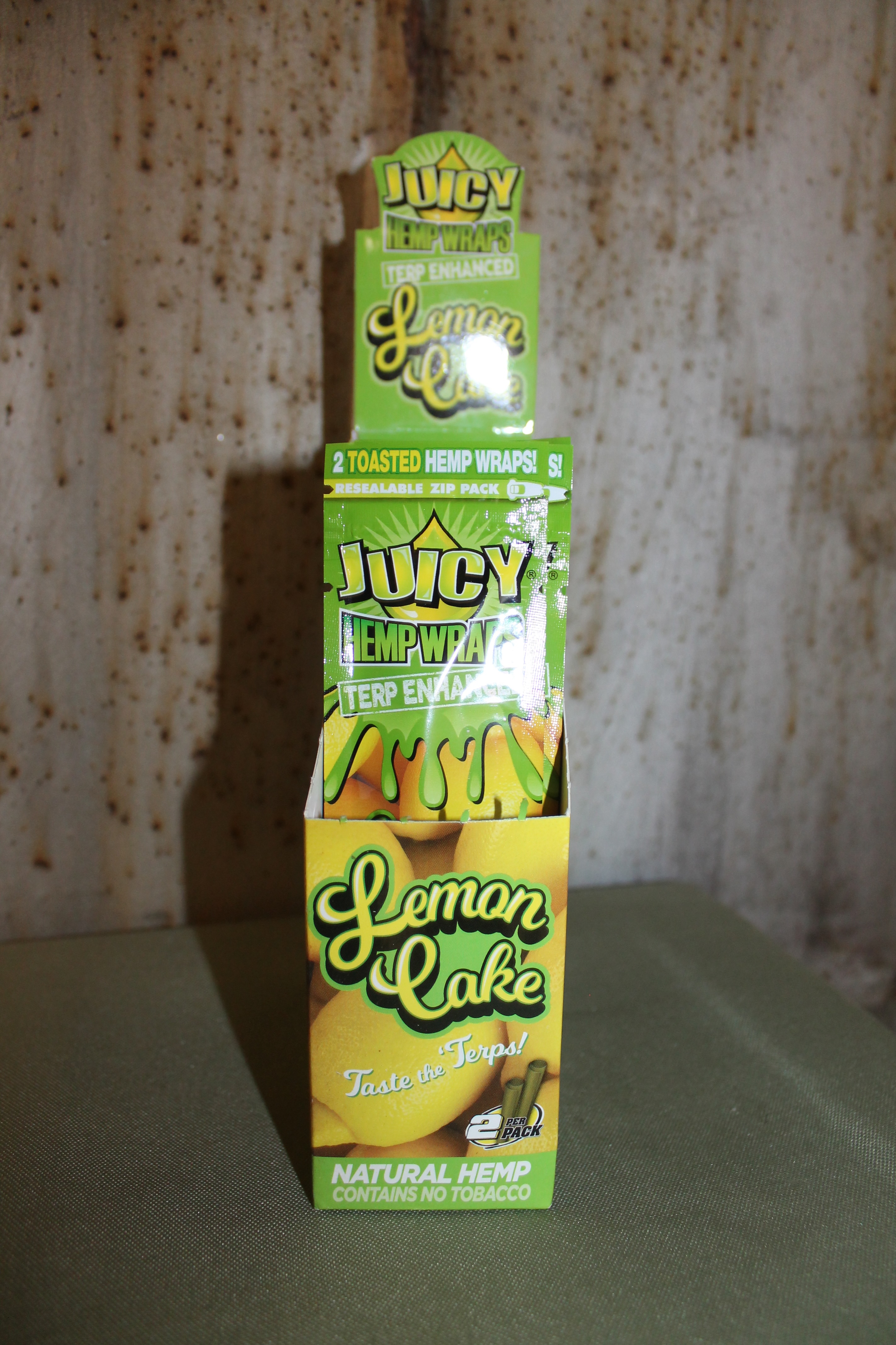 Photograph of product: HBI I Juicy Wraps Lemon Cake