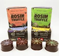 Photograph of product: Almond Sea Salt Single 100mg (Crop Circle Chocolates)