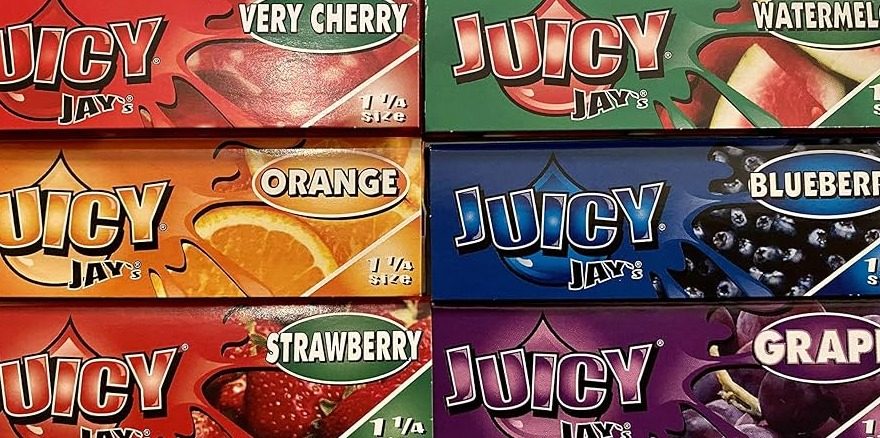 Photograph of product: LuvBuds - Juicy Jay's - Blueberry Flavored 1 1/4 Papers