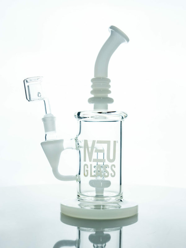Photograph of product: NEU Glass - 11" Showerhead Dab Rig