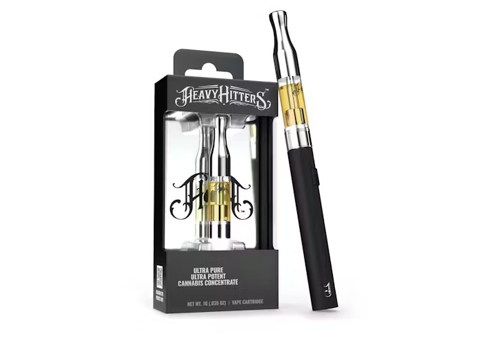 Photograph of product: Heavy Hitters | Blue Dream | Ultra Extract 510 Cartridge | 1g