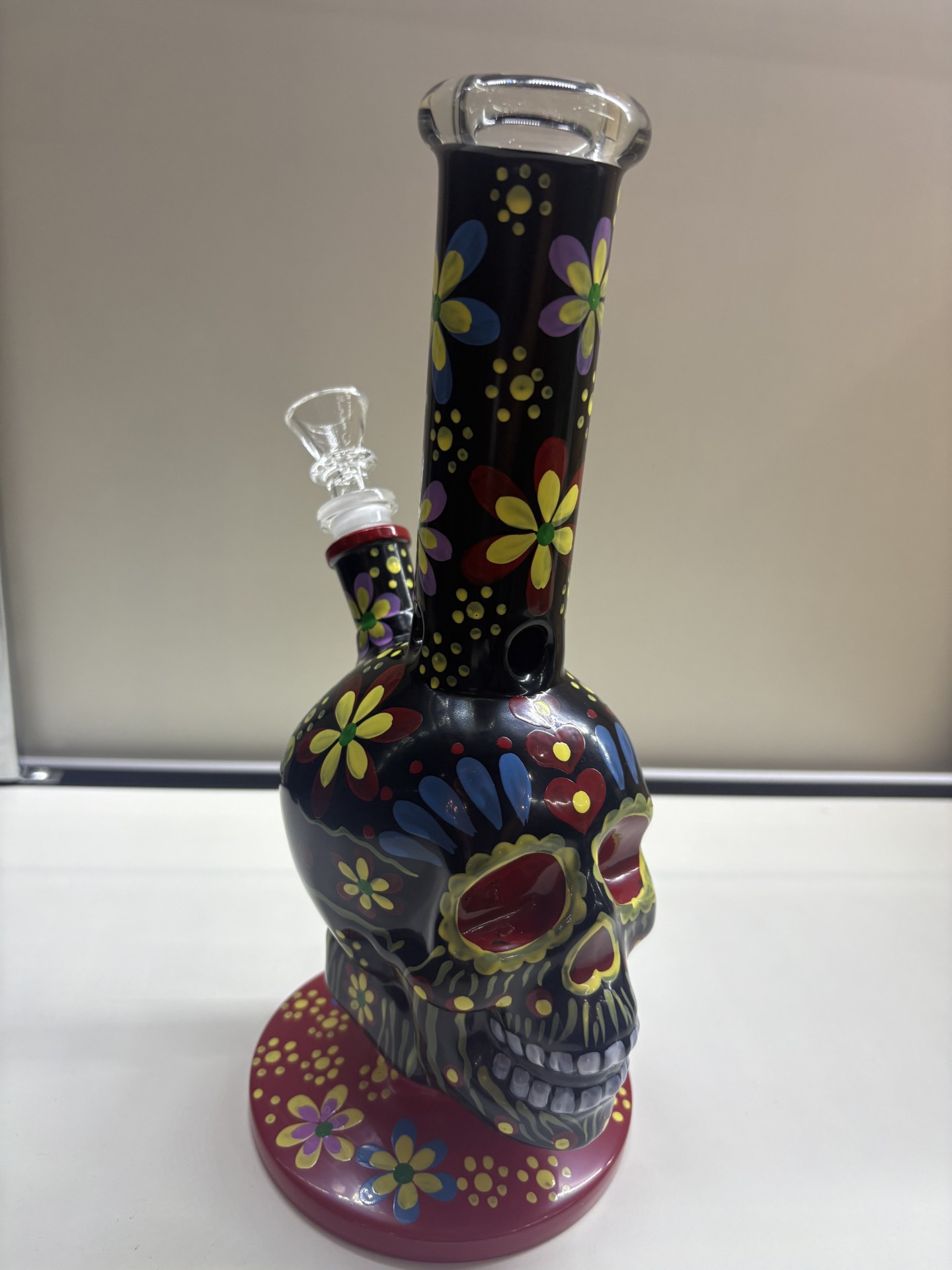 Photograph of product: Black Sugar Skull Water Pipe