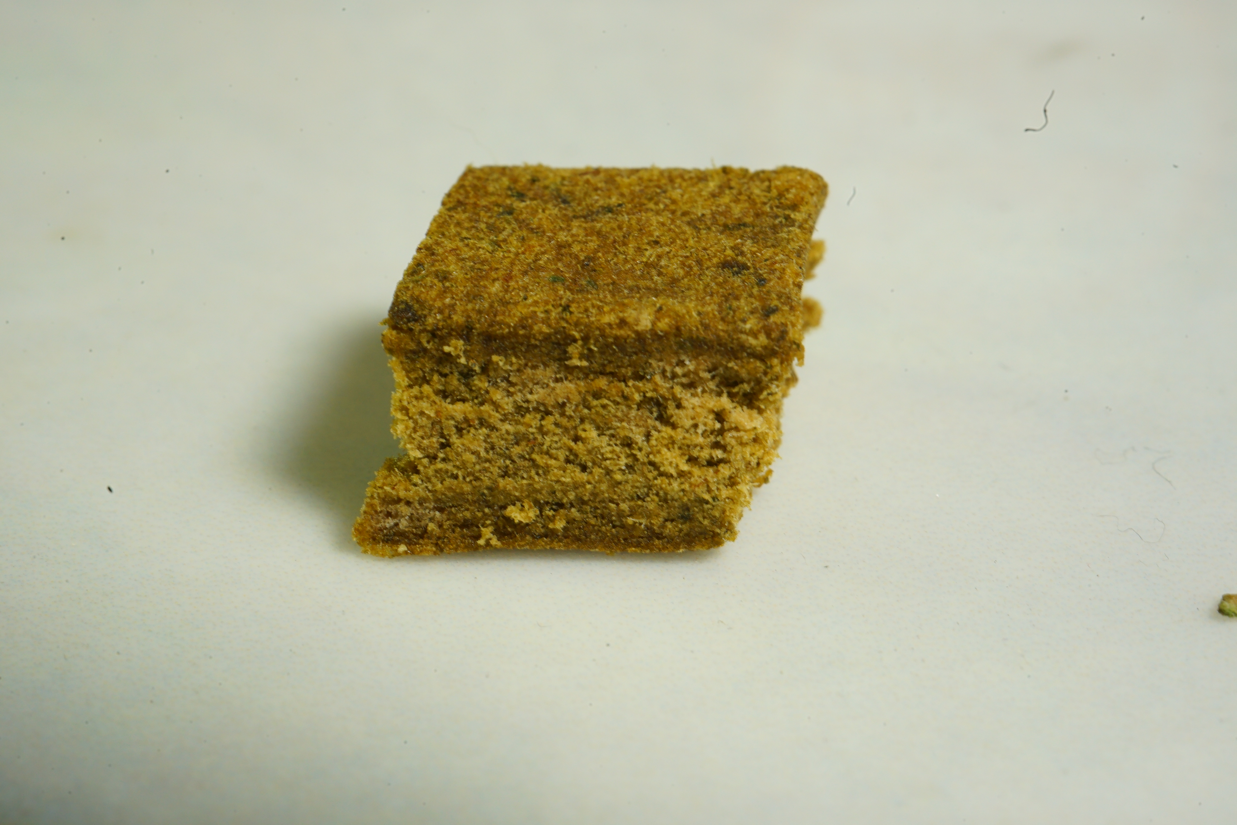 Photograph of product: Greenery Lebanese Bubble au chocolat Girl Scout Cookies