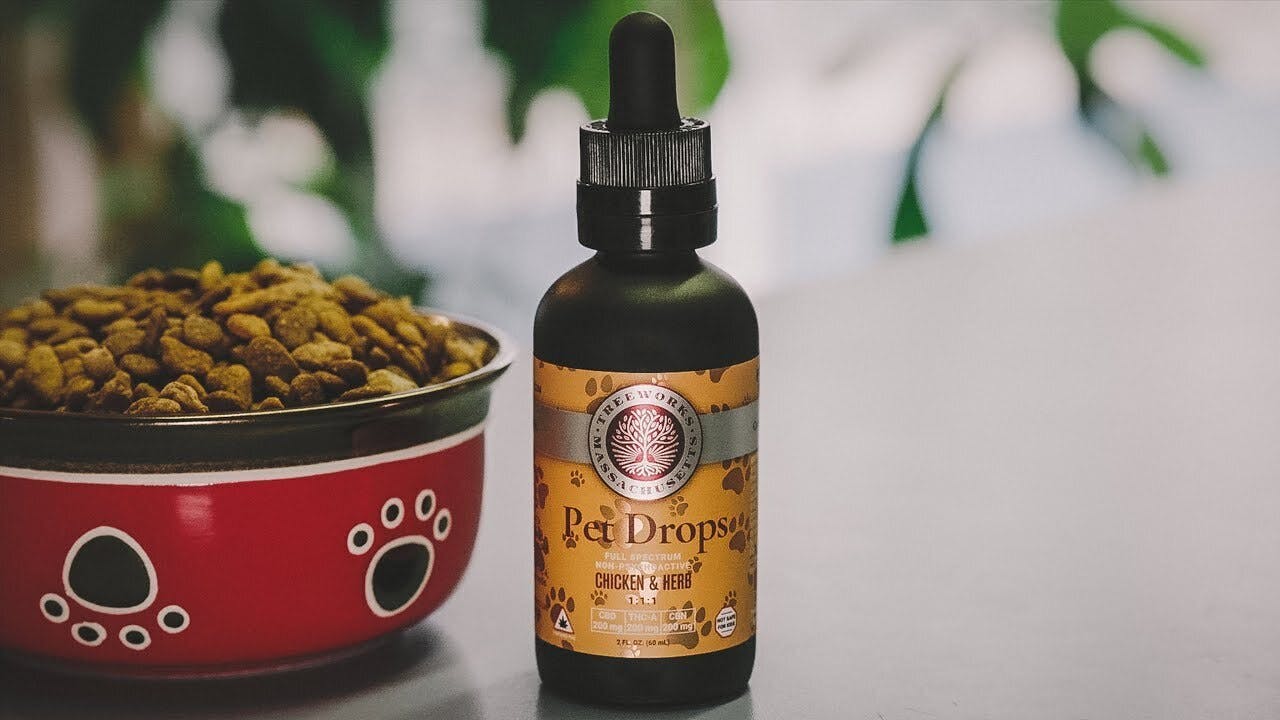 Photograph of product: Pet Drops - Roasted Herb 1:1:1 (H) Tincture I Treeworks