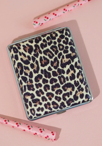 Photograph of product: Leopard Print Joint Case