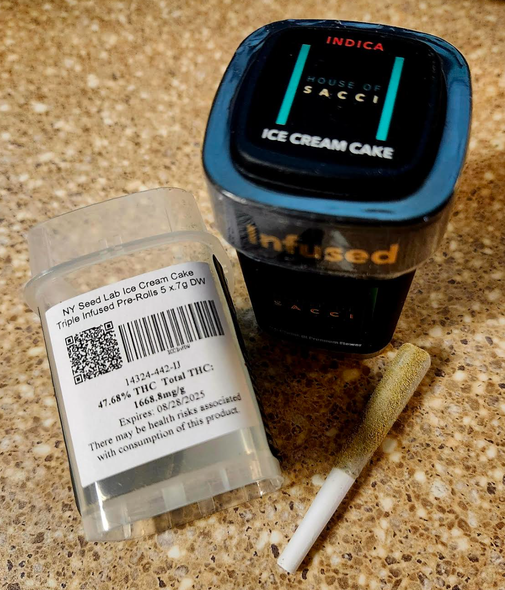 Photograph of product: Ice Cream Cake | 5pk | Infused Pre roll Oui'd | House Of Sacci