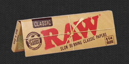 Photograph of product: RAW Black Classic Papers - 1 1/4