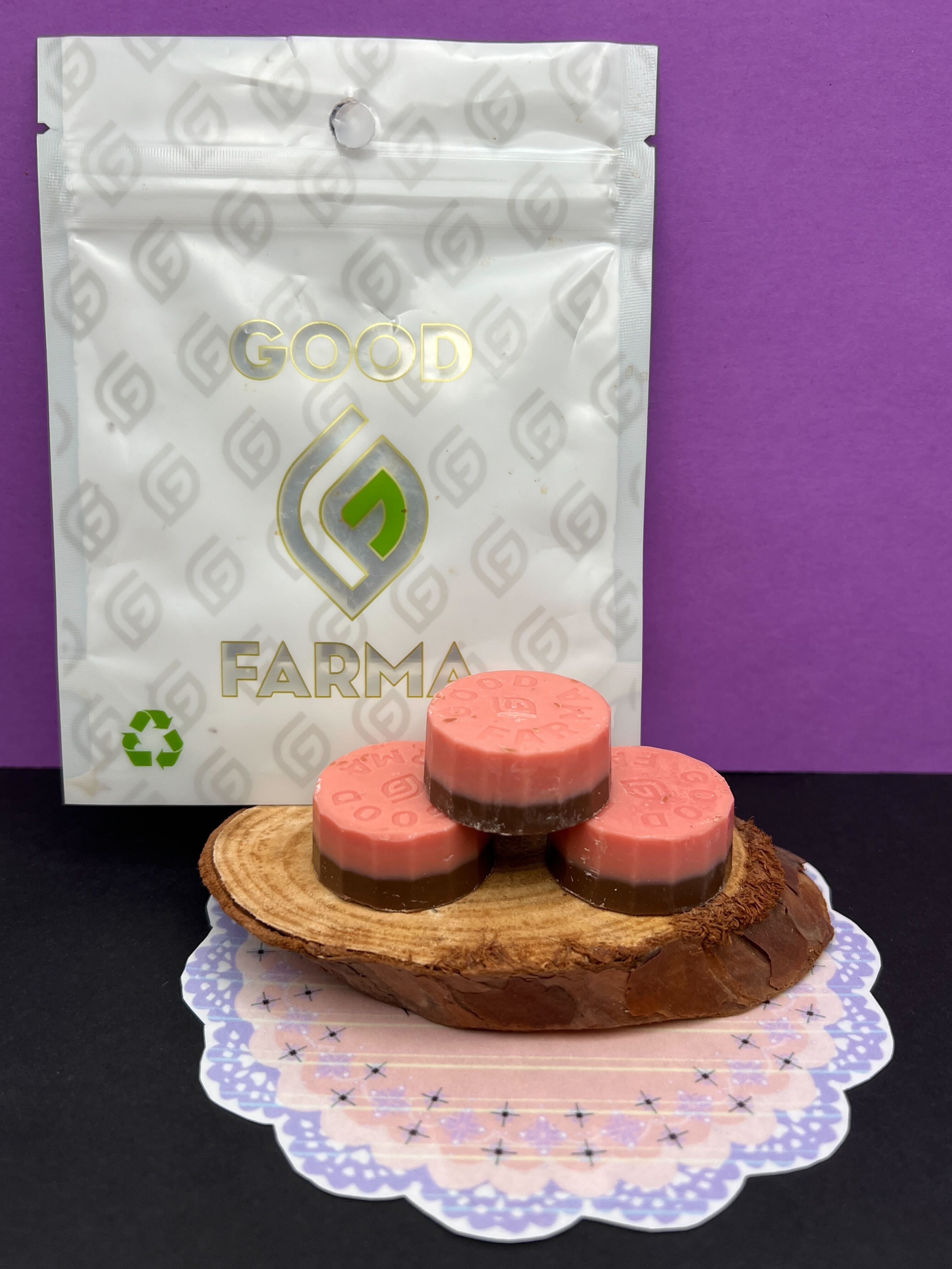 Photograph of product: 3pk Strawberry Cheesecake Chocolates - Good Farma