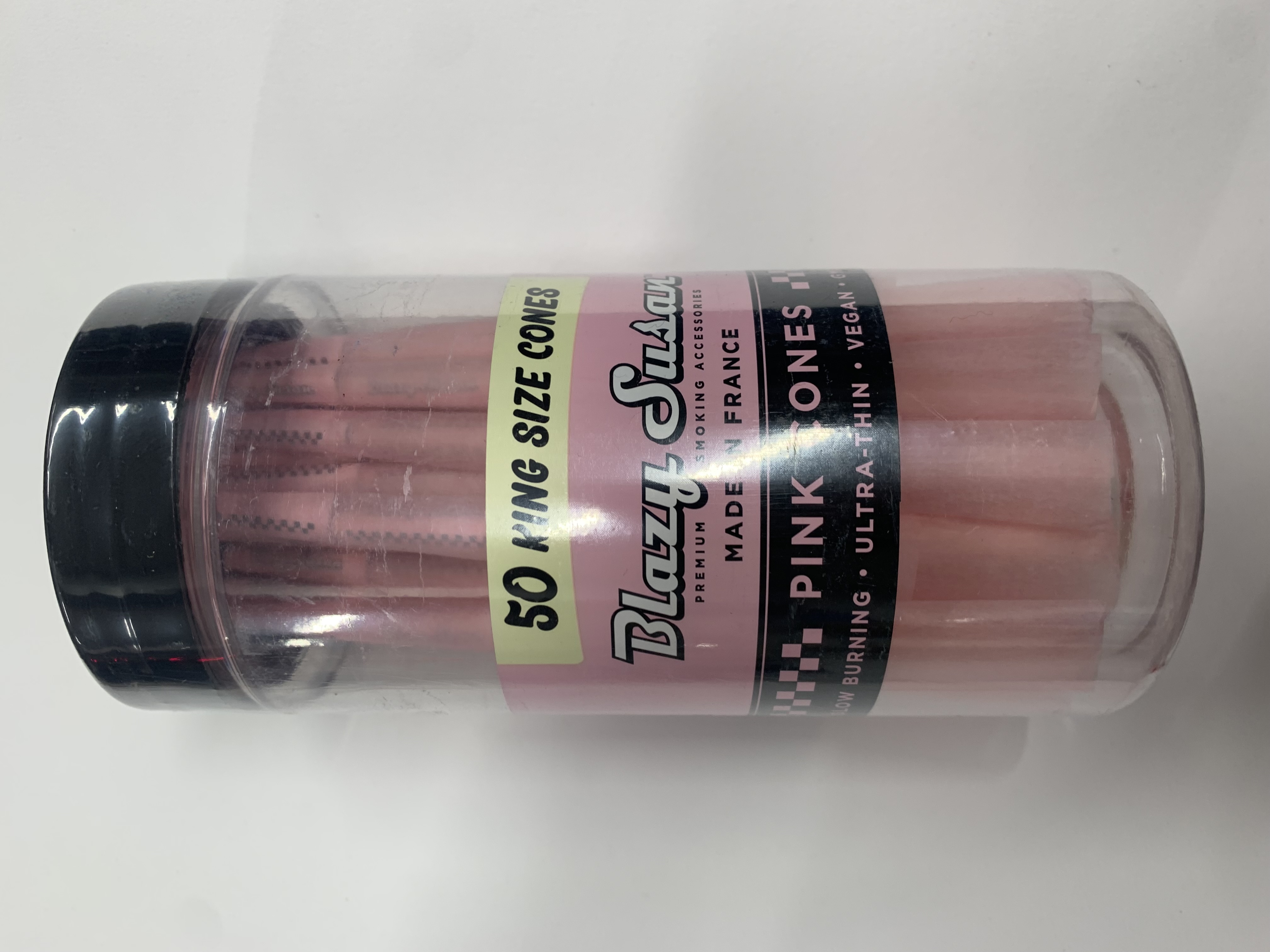 Photograph of product: Rolling Paper - Blazy Susan - Pink King Size Cone - 50pk