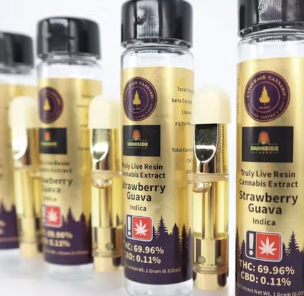 Photograph of product: Entourage | Strawberry Guava - 1g Live Resin Cart