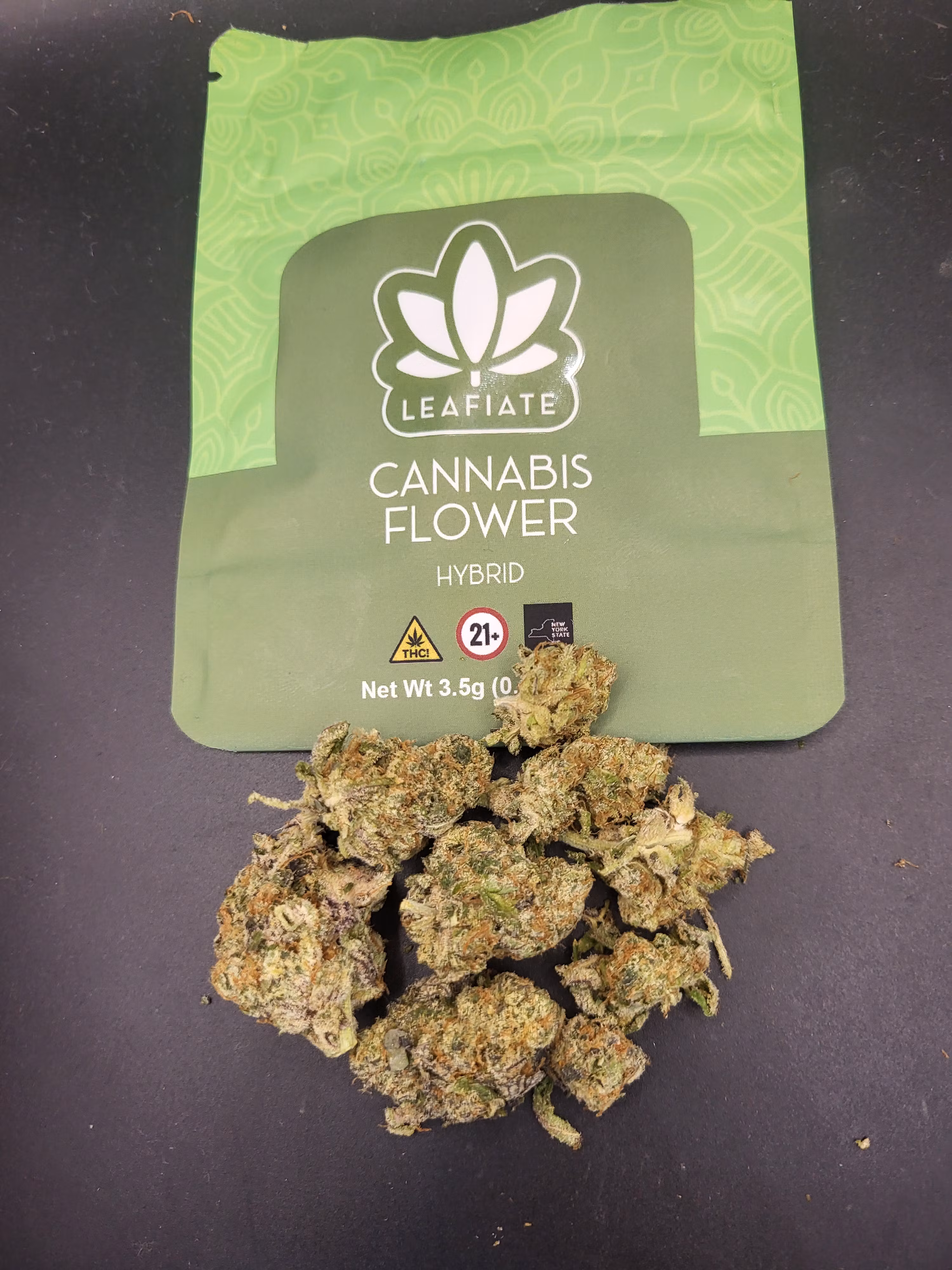 Photograph of product: Leafiate | Modified Grapes | Hybrid - 3.5g