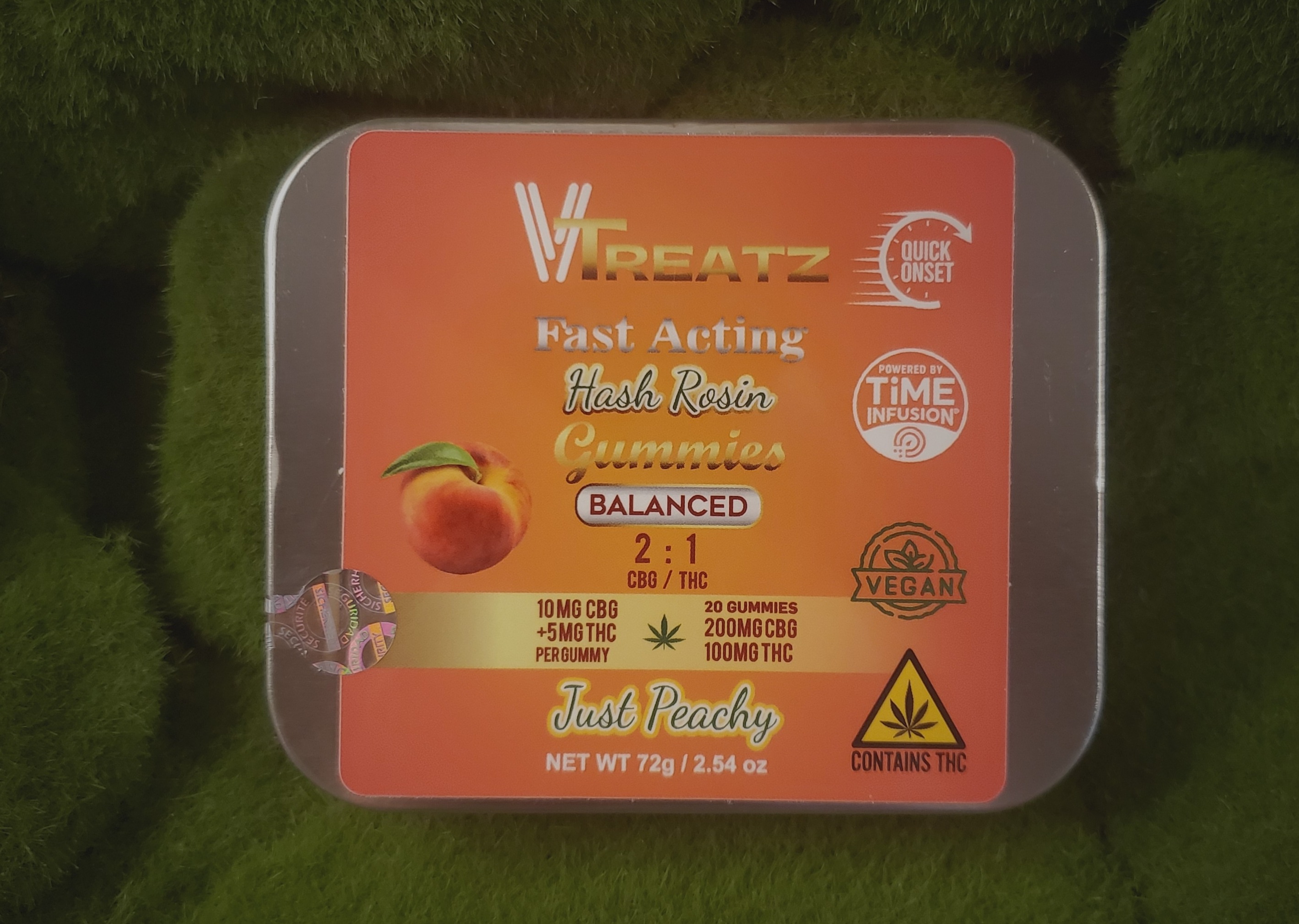 Photograph of product: 100mg Edible Pack | Just Peachy 2:1 CBG:TH-oui au chocolat Rosin Gummies | VTreatz