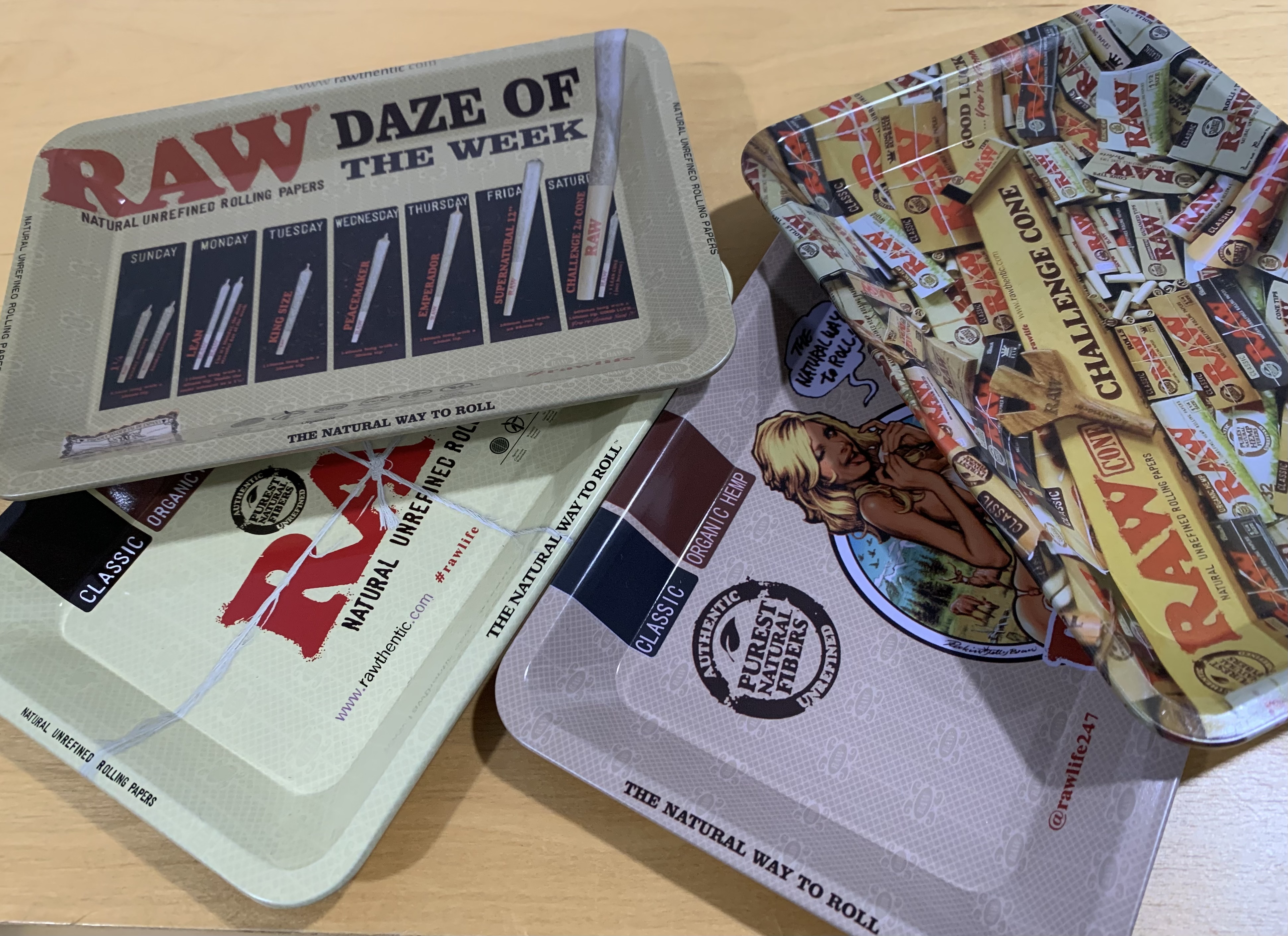 Photograph of product: Medium Raw Rolling Tray