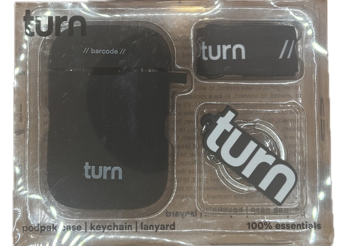 Photograph of product: 100% Essentials Kit | Barcode | Black