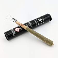 Photograph of product: Kaviar | 1.5g Kaviar Joint | Banana Breath (I)