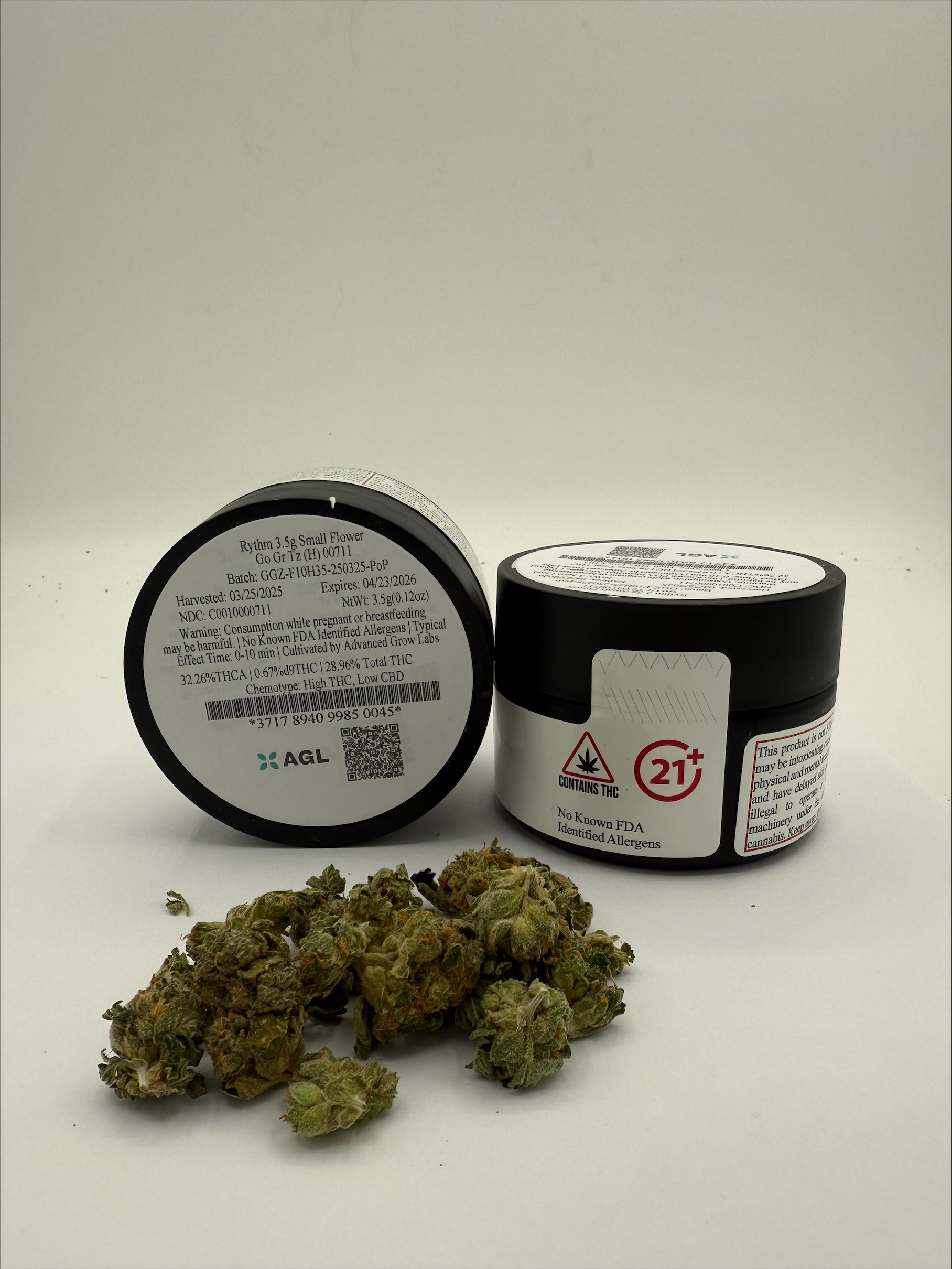 Photograph of Product: Go Gr Tz Small Flower T28.96 (1-00711) - 3.5g