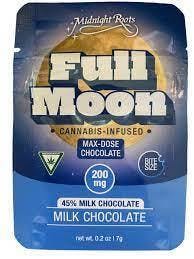 Photograph of product: Full Moon Milk Chocolate