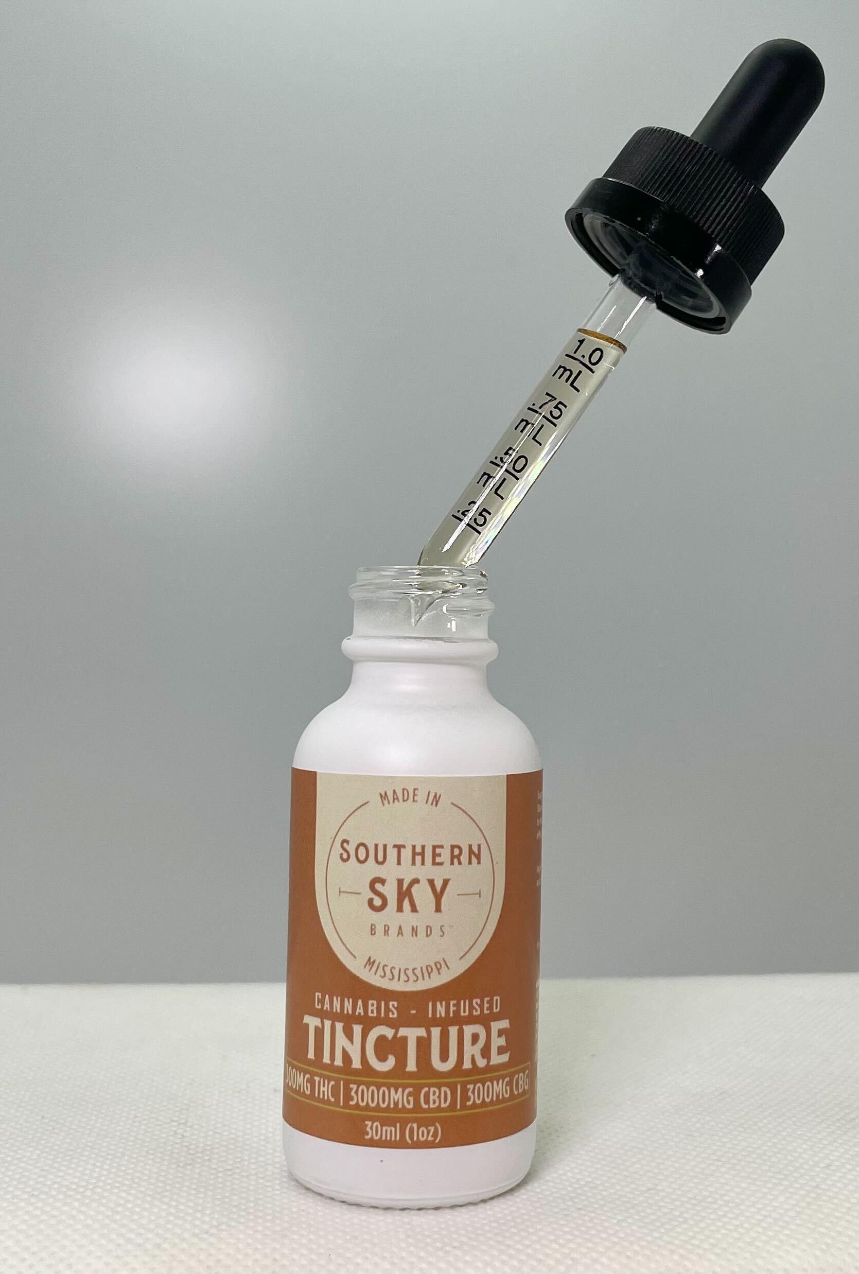 Photograph of product: Mega-Medicated Mint | Tincture