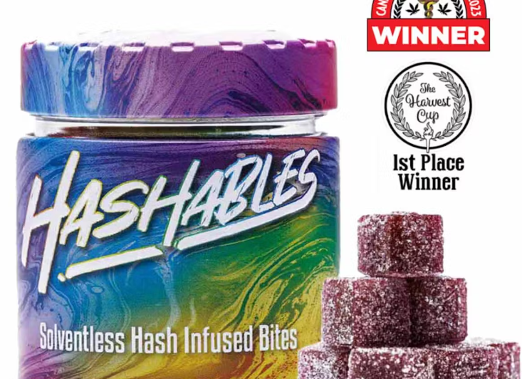 Photograph of product: au chocolatables Electric Grape Gummies 100mg 20pk