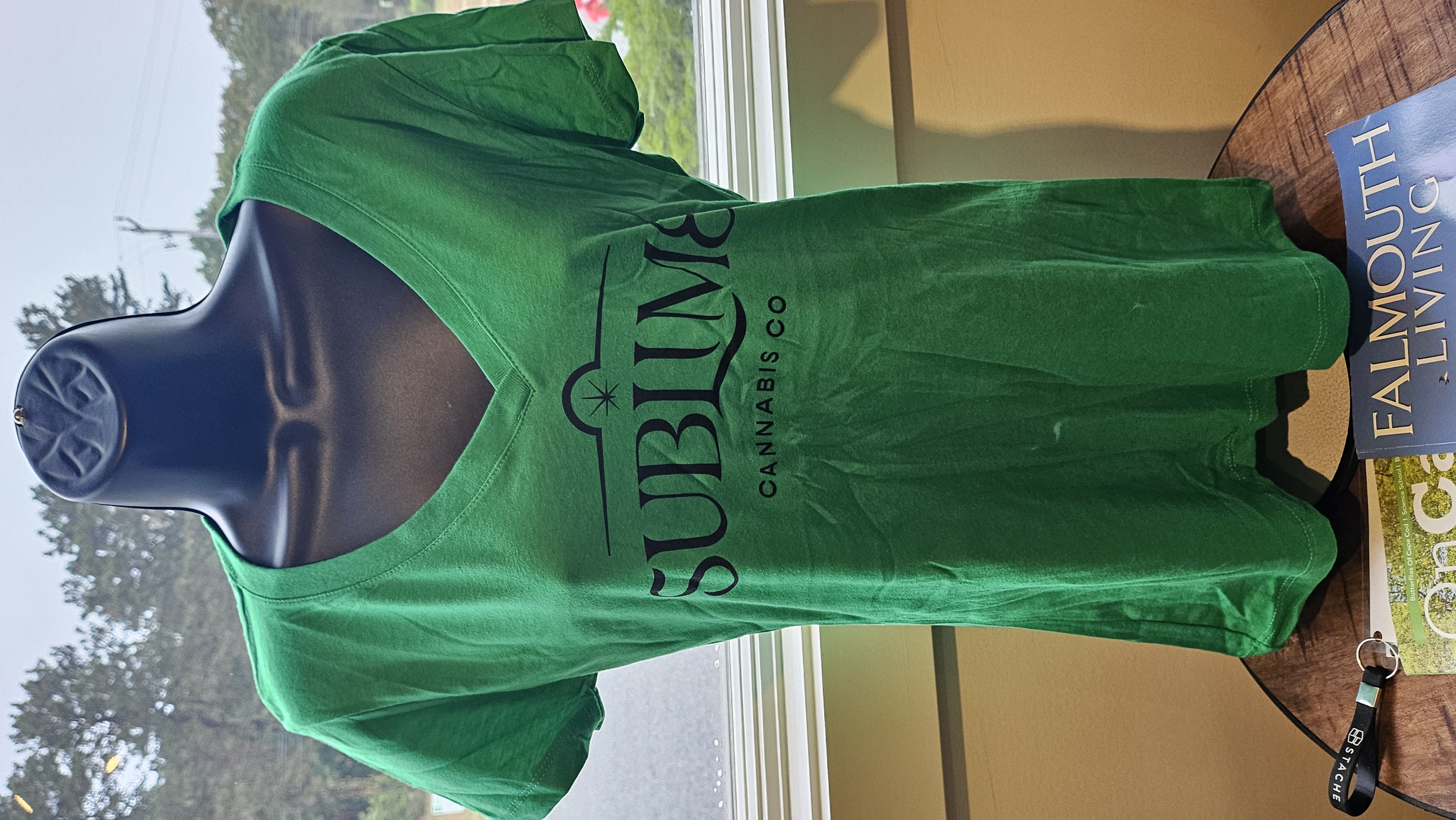 Photograph of product: SUBLIME WOMAN'S V-NECK - GREEN