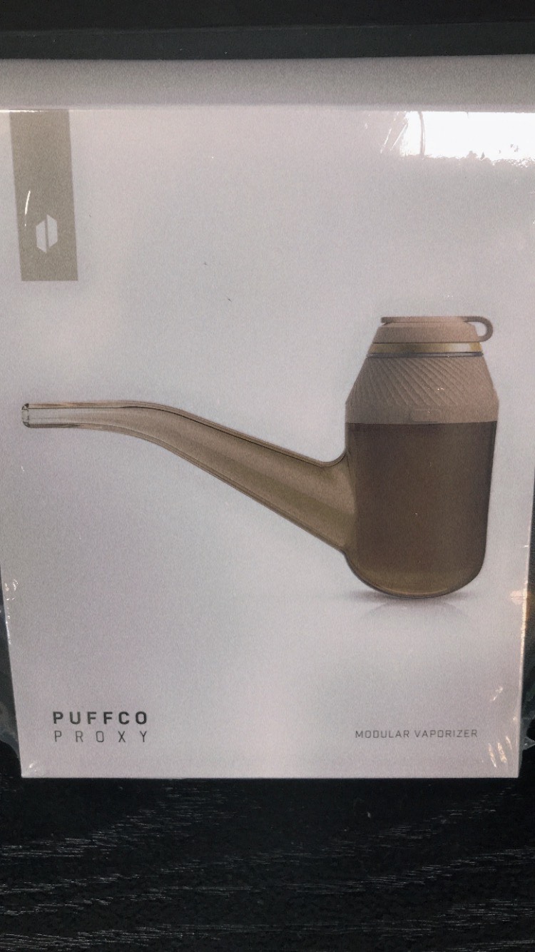 Photograph of product: PuffCo | Proxy Kit | Desert