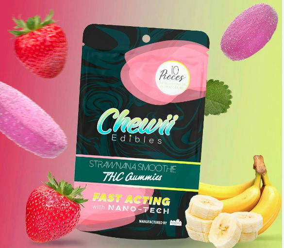 Photograph of product: Chewii - Strawnana Smoothie A.M. Fast Acting Gummies 200mg (8pc)