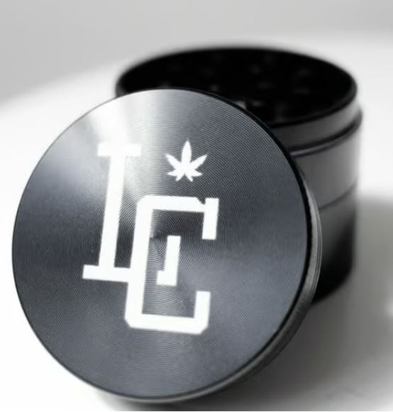 Photograph of Product: 4 Piece Grinder - Black