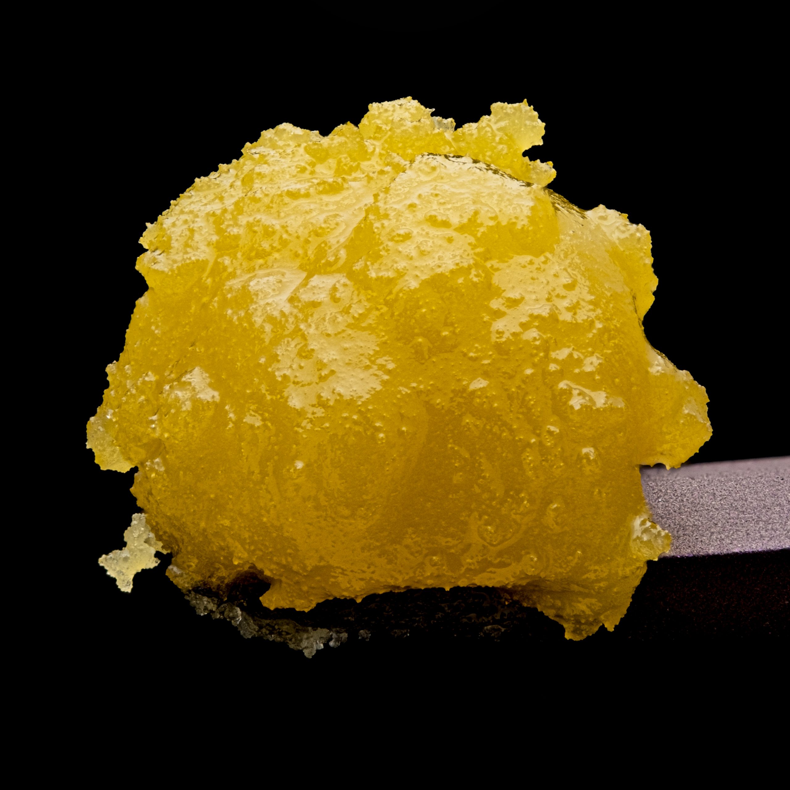 Photograph of product: Green Dot - Black Label Live Badder - Lemon Butter Rum (H)