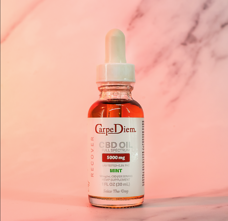 Photograph of product: Carpe Diem 5000mg Full Spectrum Oil - Mint