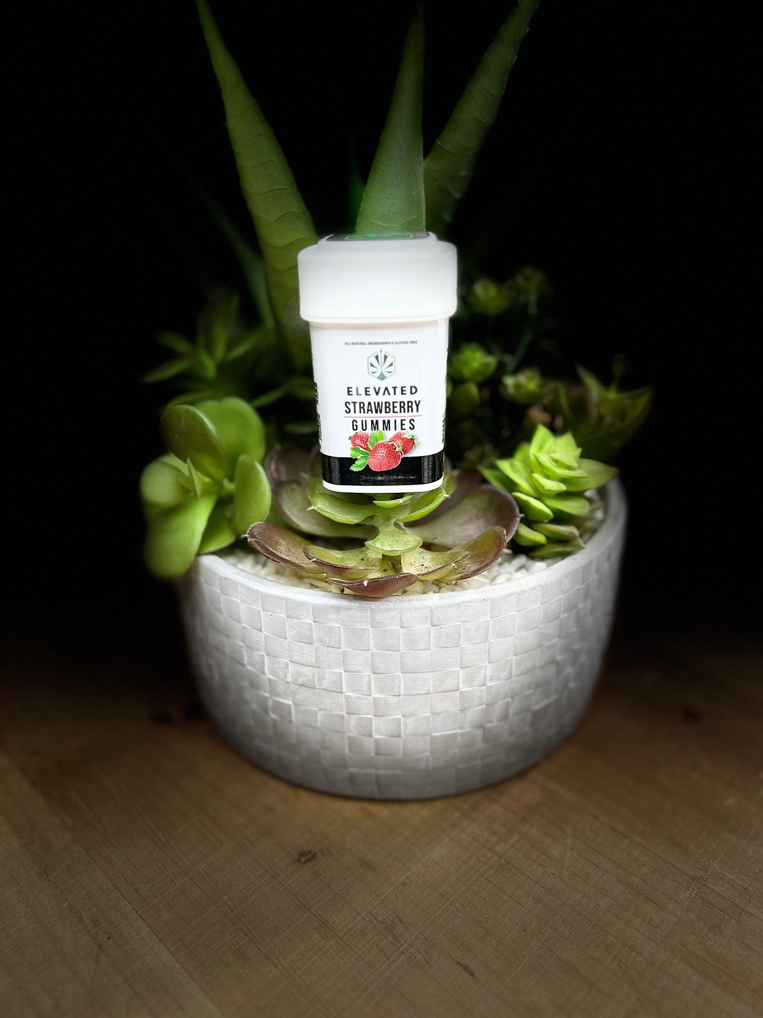 Photograph of product: Elevated | Gummies Strawberry | 100MG (S)
