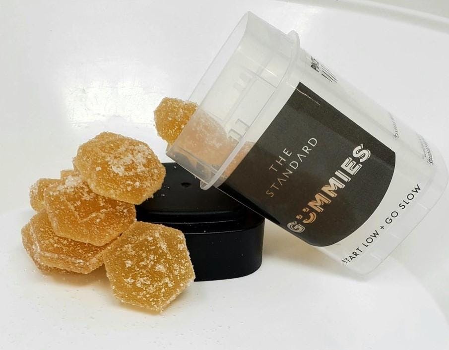 Photograph of product: Sour Blood Orange Gummies 100mg (H) [10pk] - 