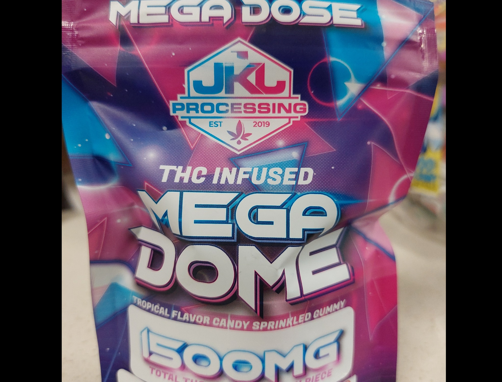 Photograph of product: GUMMIES JKJ MEGADOMES 1500MG