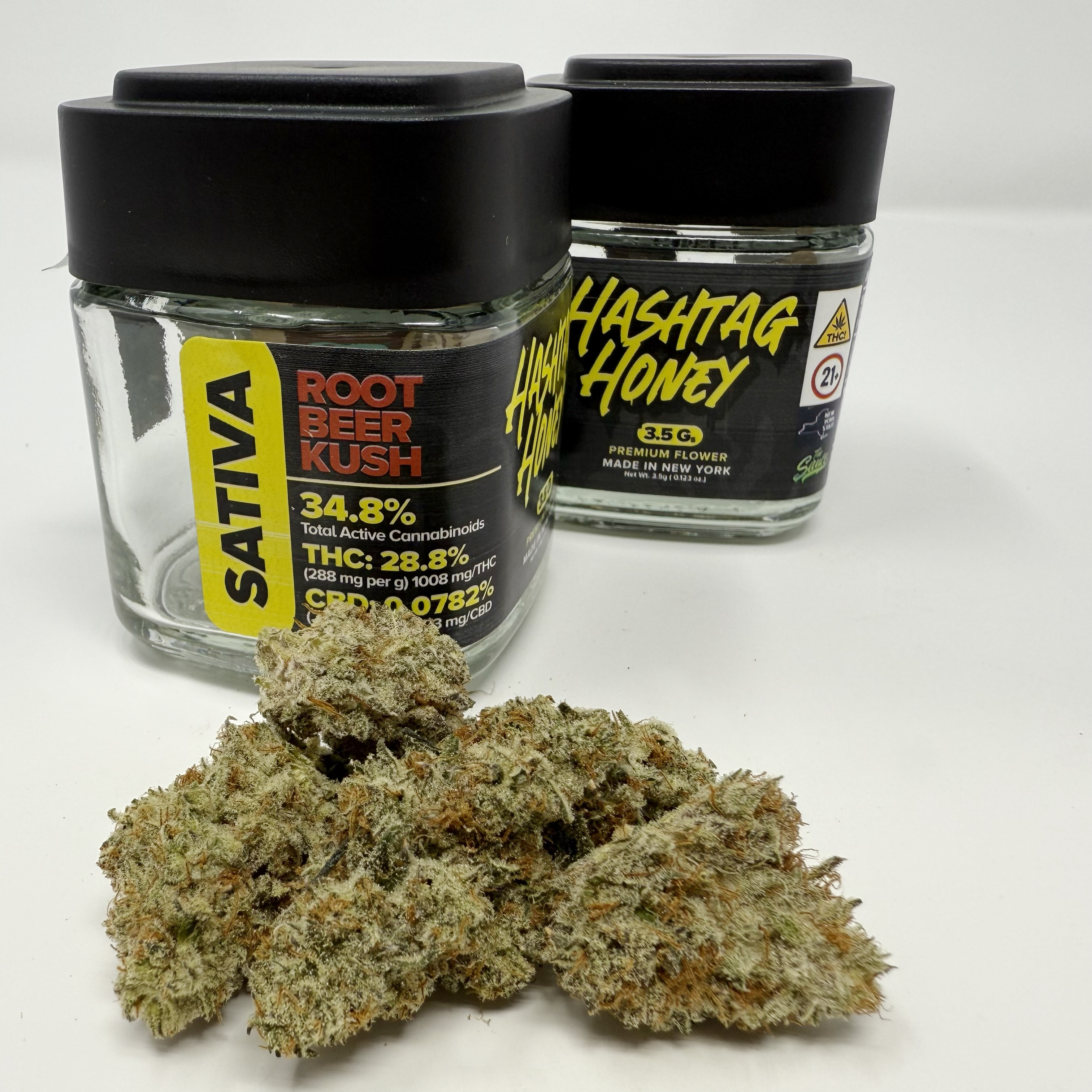 Photograph of product: au chocolattag Honey | Root Beer Kush | 3.5g