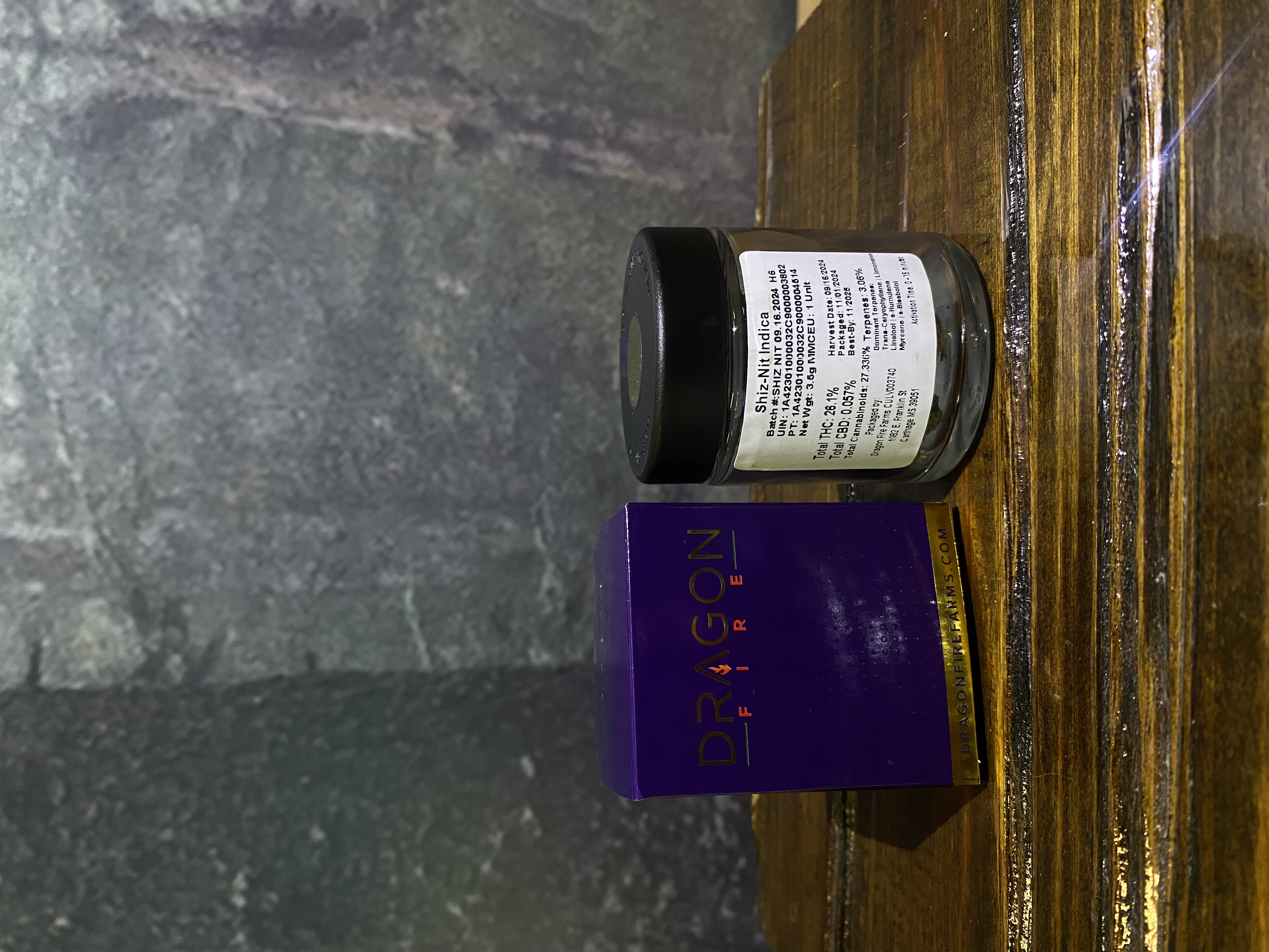 Photograph of product: Shiz Nit Dragon Fire Farms - 3.5g