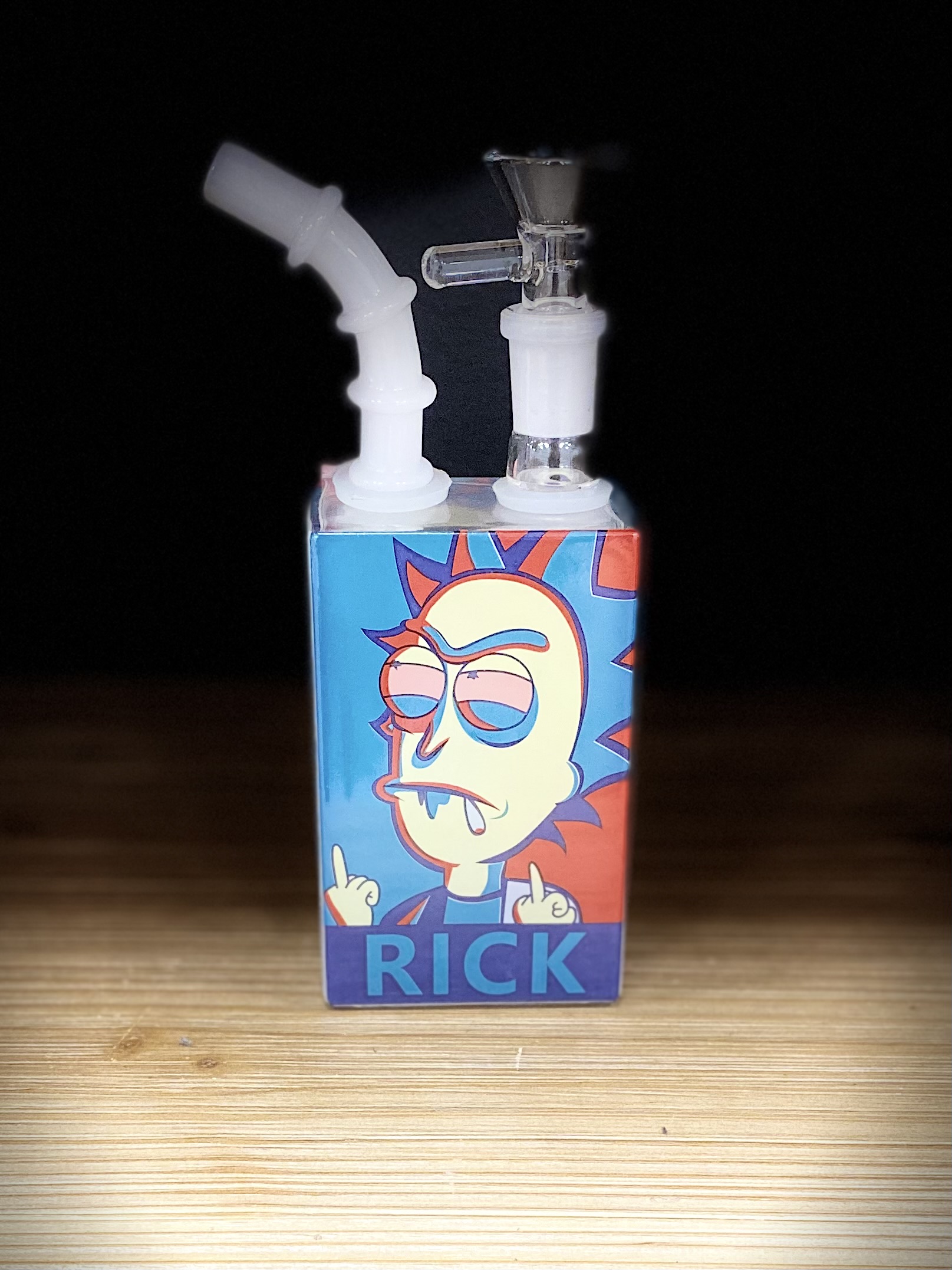 Photograph of product: Rick & Morty Juicebox Bong
