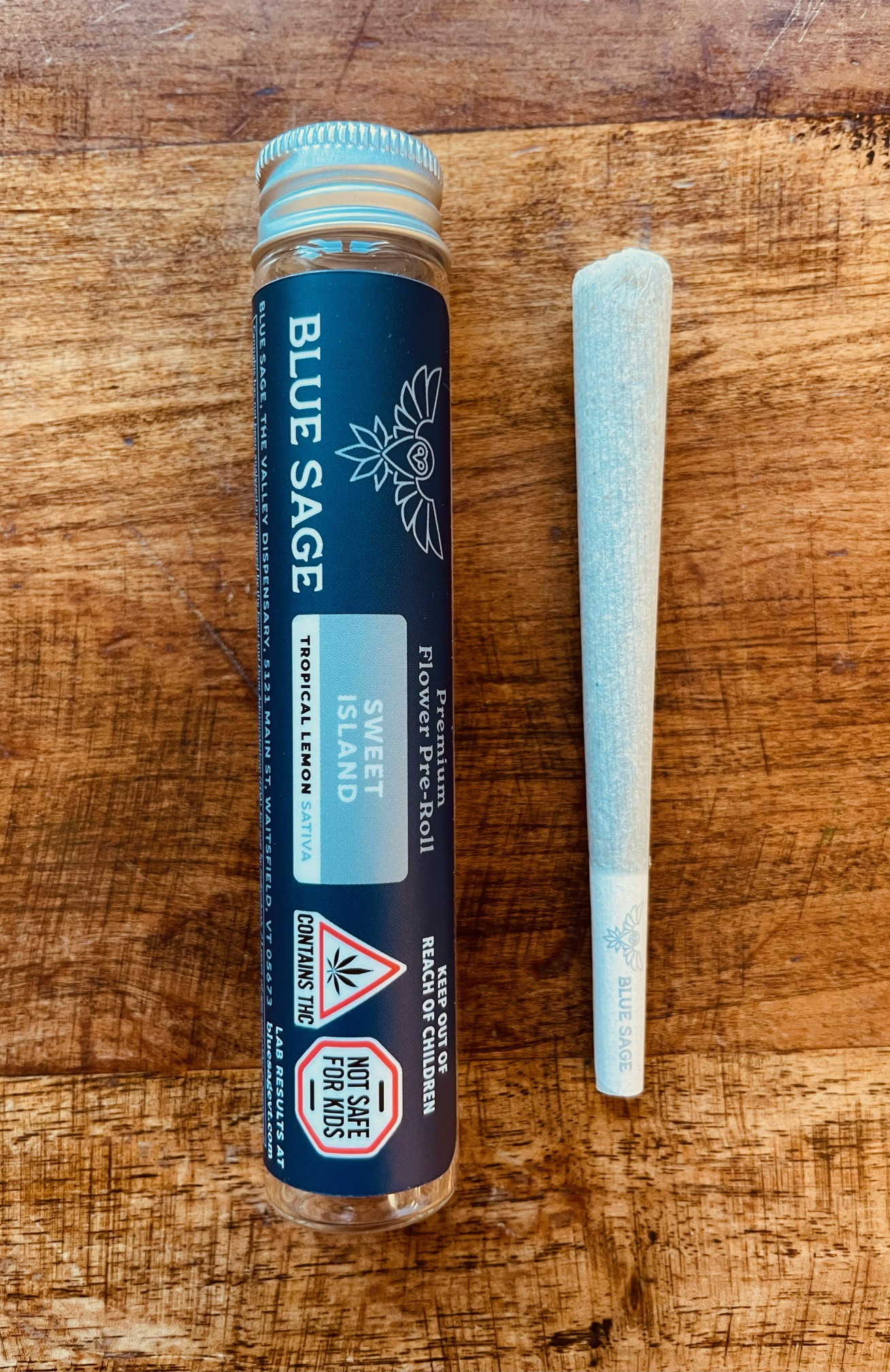 Photograph of product: Blue Sage | Sweet Island | Pre-Roll | 1g | 20% TH-oui