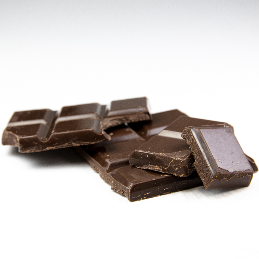 Photograph of product: 100mg Toffee Crunch Chocolate Bar