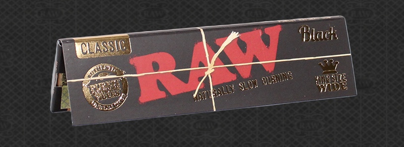 Photograph of product: Raw - Black - Classic King Size Slim Rolling Papers