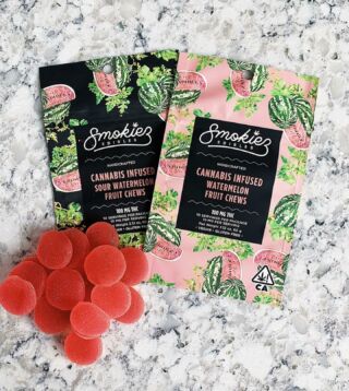 Photograph of product: 1:1 CBN Sour Jamberry - Smokiez Gummies (10PK) - 100.35mg - 406 Farmacy