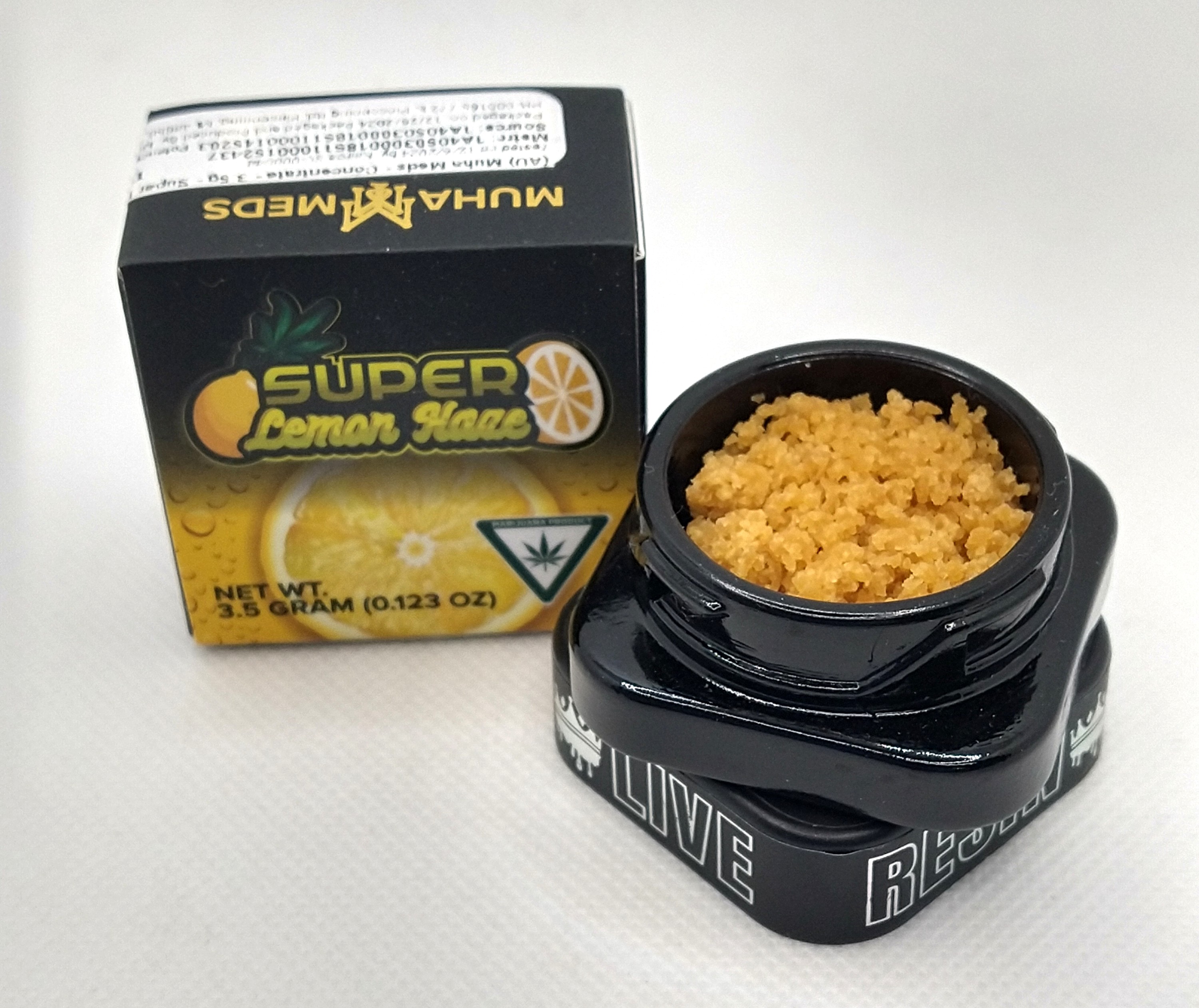 Photograph of product: Muha Meds | Super Lemon Haze | Live Resin Concentrate Oui'd
